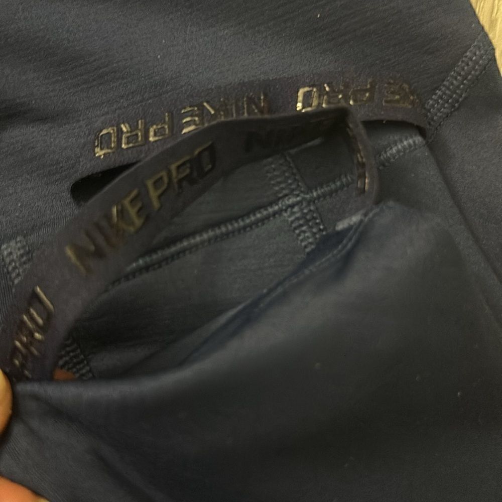 Nike Pro size L - Picture 7 of 7